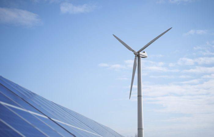 Napelem és szélenergia –  megfelelő tartószerkezet – stabil alapok